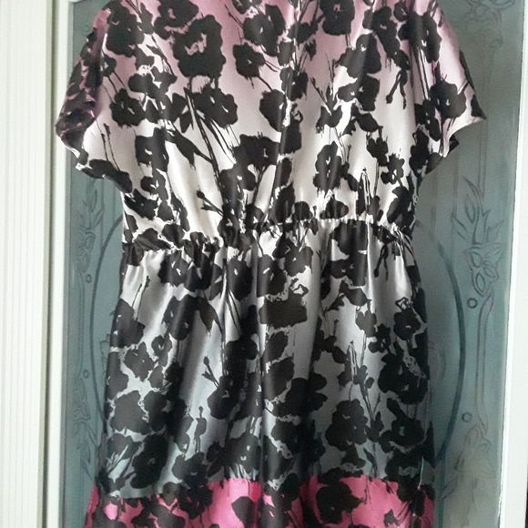 Maternity top - Picture 2 of 3